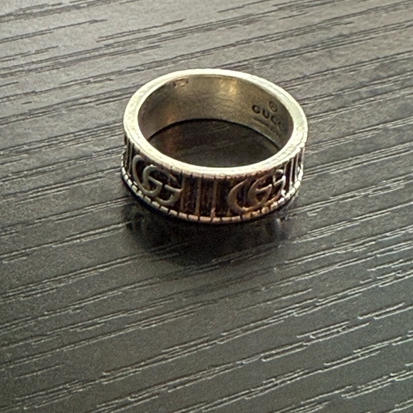 Gucci GG Marmont Wide Ring - Picture 3 of 4